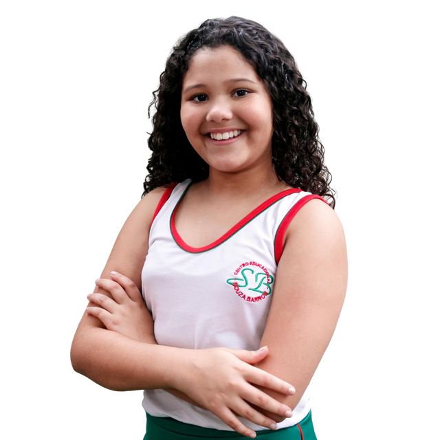 menina de dez anos com uniforme do ensino fundamental do souza barros